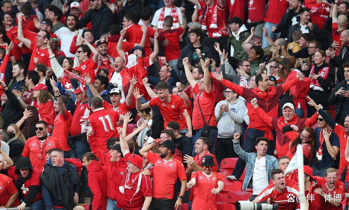 凯恩迎来十赛季高光表现，加拿大队球迷沸腾！